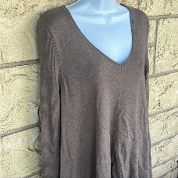 Express light brown tunic top Casual Career Small oversized sweater thin Comfy - Picture 4 of 11